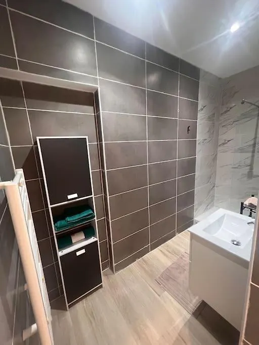T2 Neuf Et Moderne Climatiser Avec Netflix Amazon Marseille Apartment