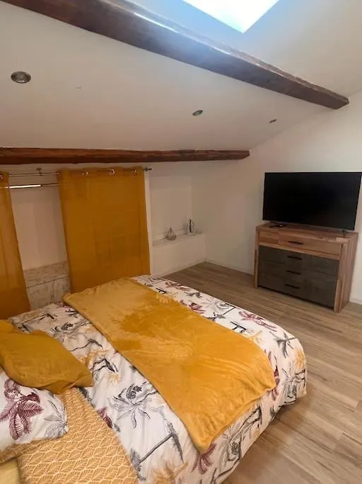 T2 Neuf Et Moderne Climatiser Avec Netflix Amazon Marseille 0*,  France